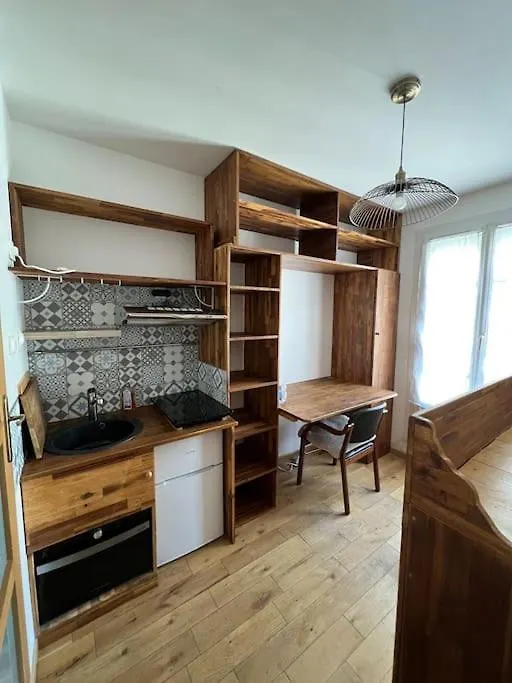 Studio Fonctionnel Neuf Paris